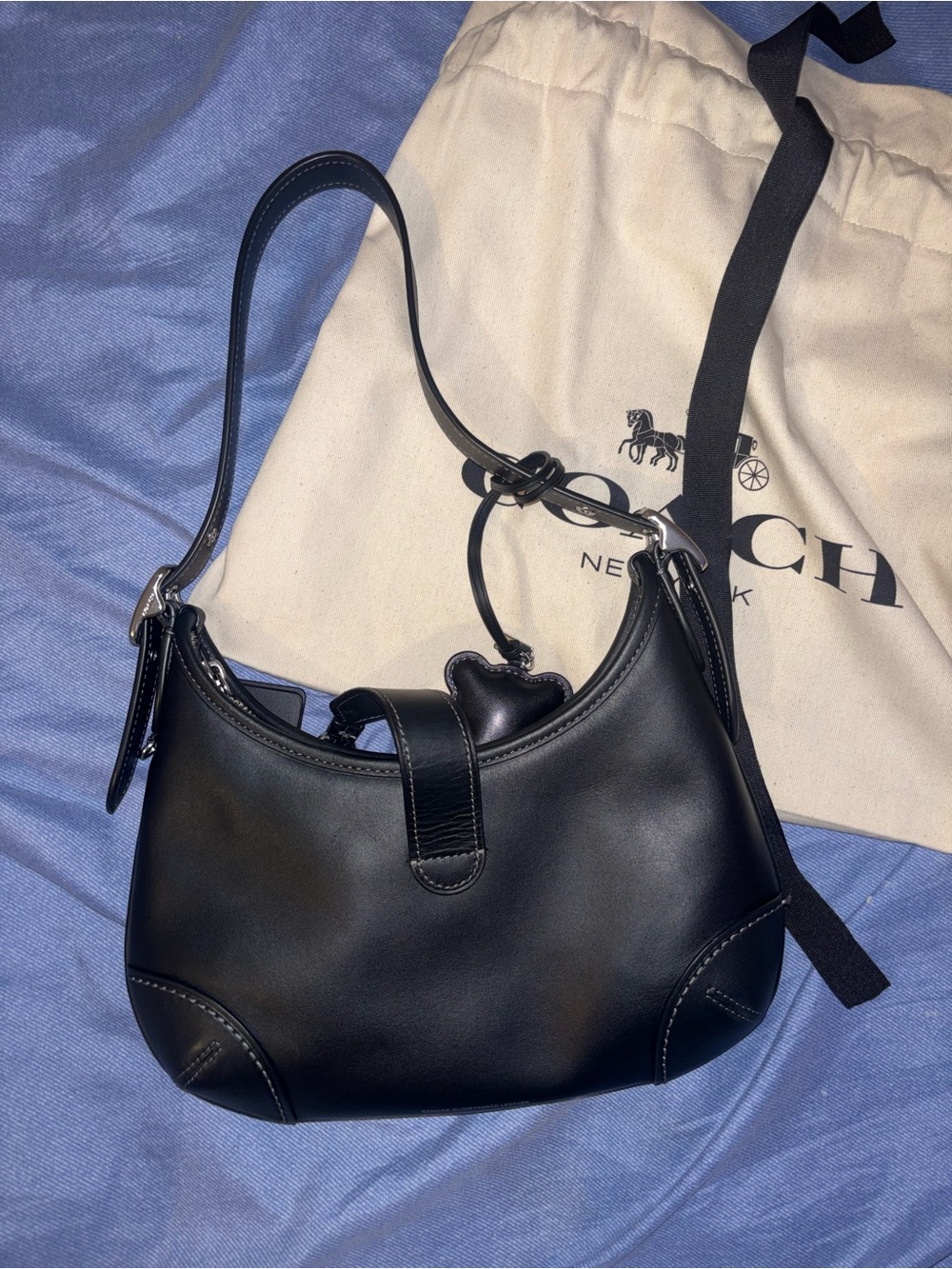 Coach Hamptons Hobo Re-Edition - Picture 6 of 6